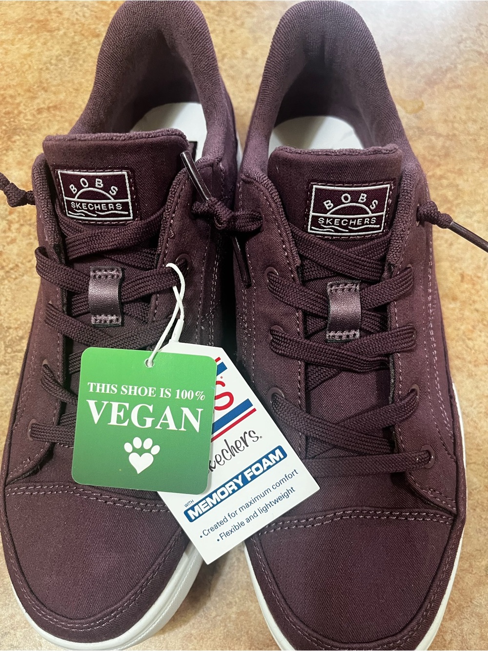 Skechers BOBS Women’s Vegan Burgundy Casual Sneakers size 11